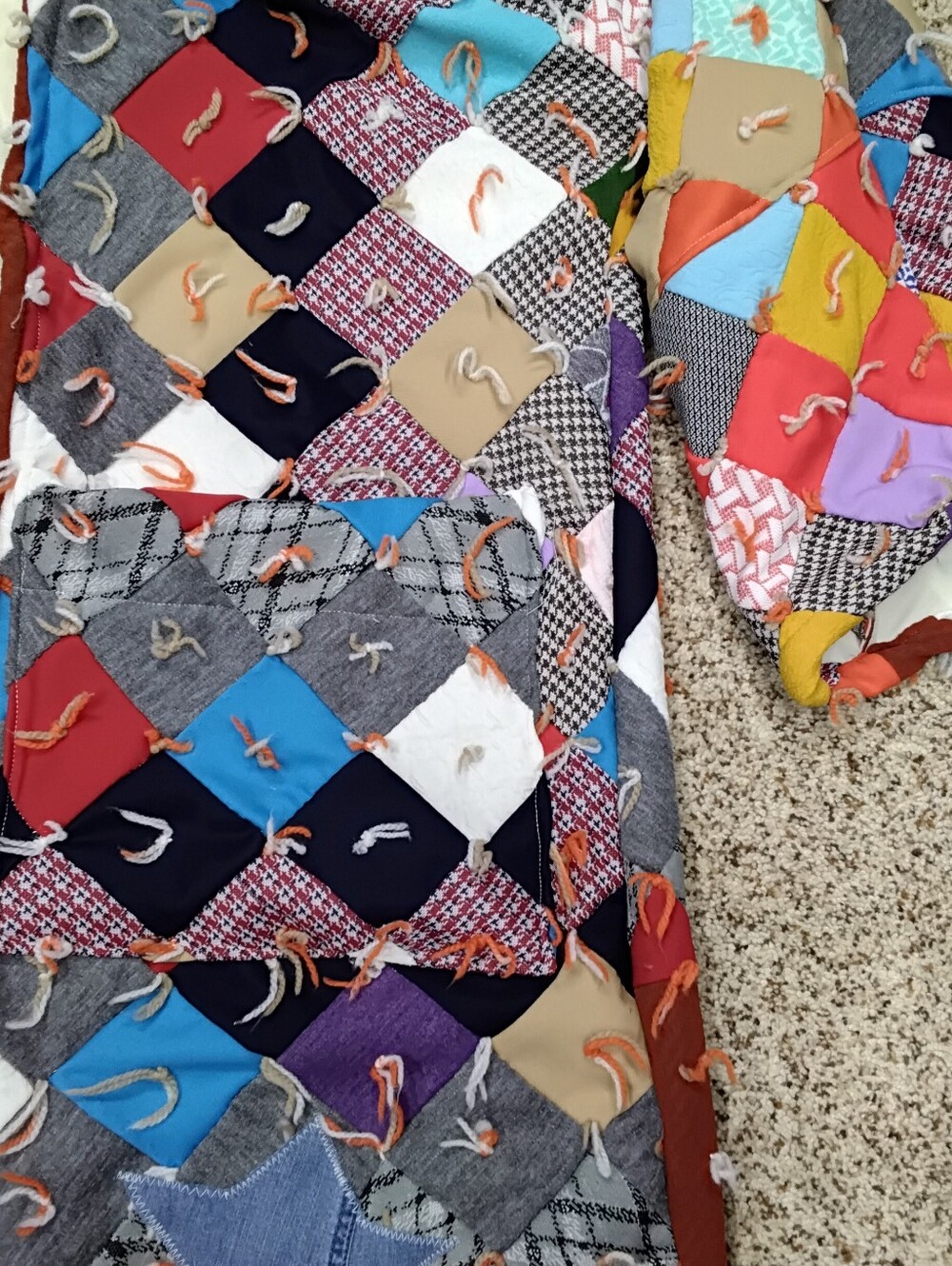 4023 Size XL Quilt Pattern Polyester Fabric Patchwork 'LOVE' Star Patch Tunic - Picture 3 of 7